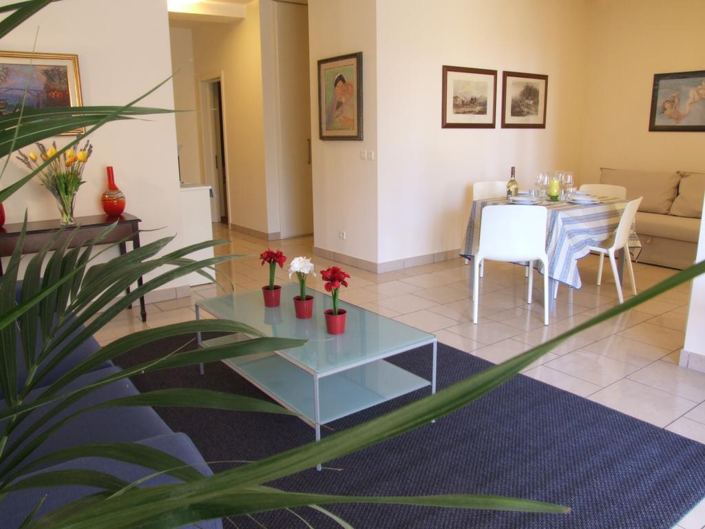 Appartement Au Chateau Vallaya Menton Eksteriør billede