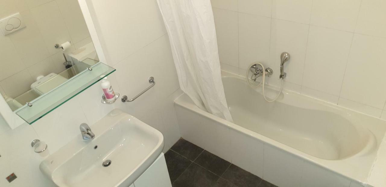 Appartement Au Chateau Vallaya Menton Eksteriør billede